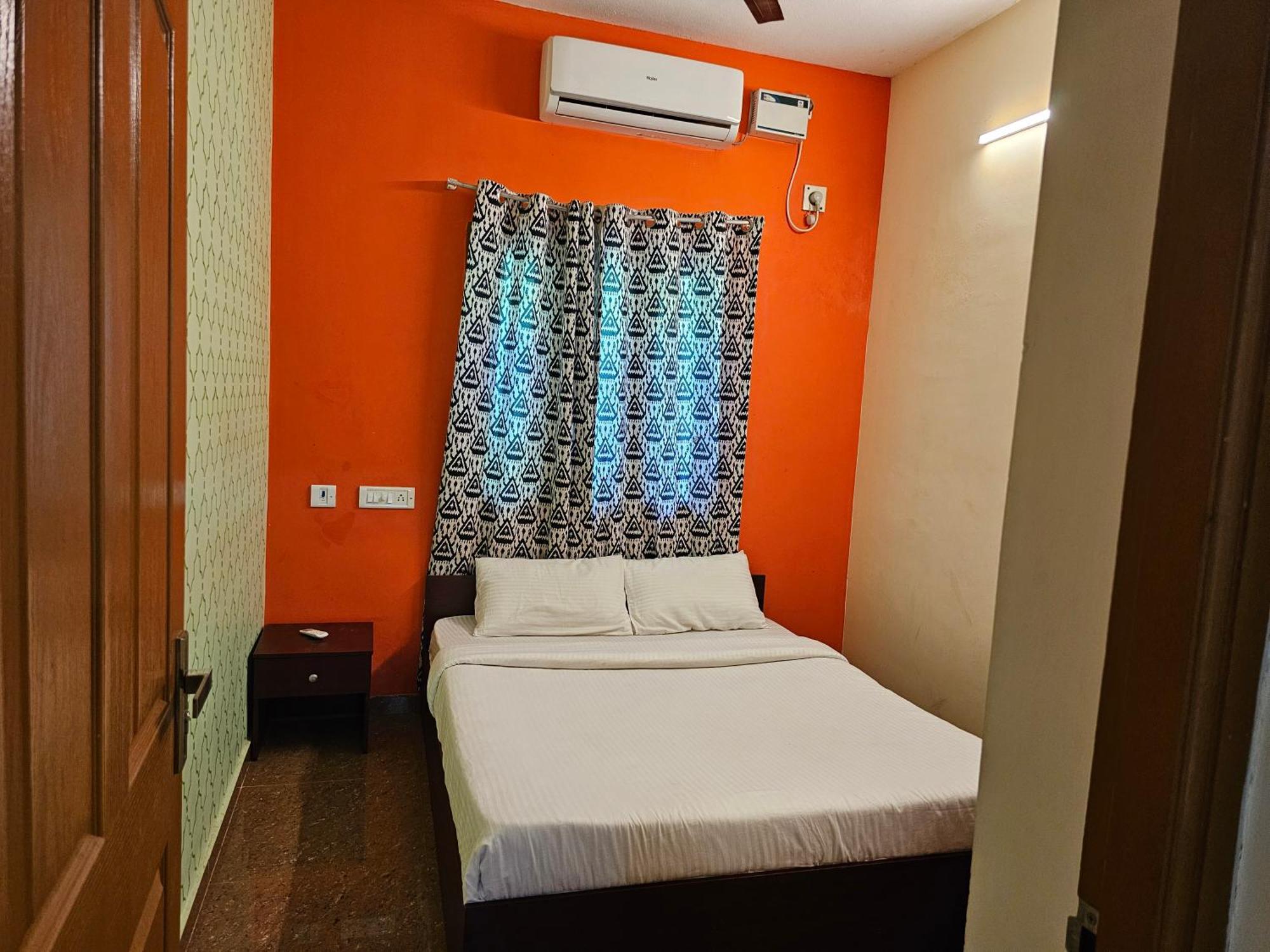 Shri Sai Balavany Residency 蓬蒂切里 外观 照片