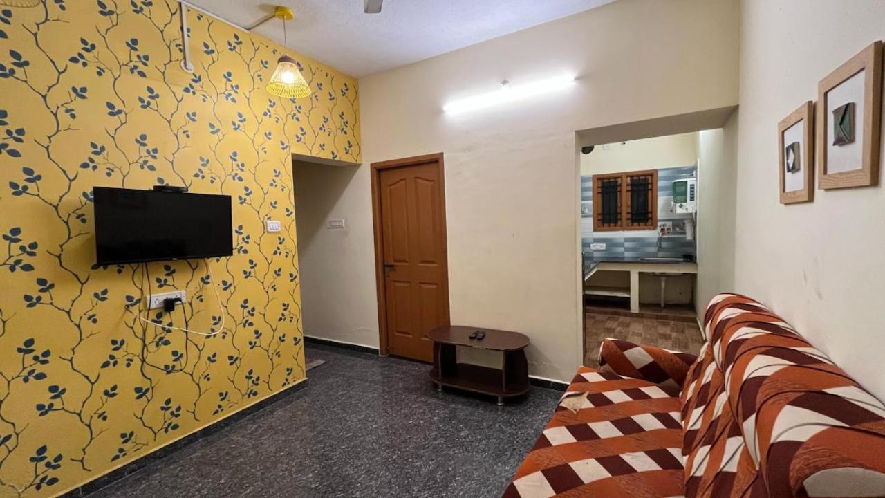 Shri Sai Balavany Residency 蓬蒂切里 外观 照片