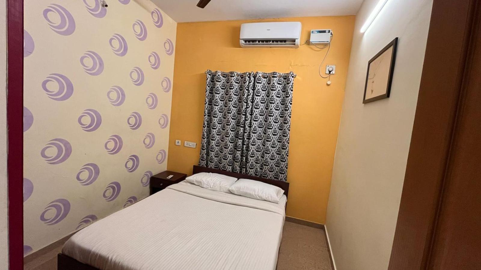 Shri Sai Balavany Residency 蓬蒂切里 外观 照片